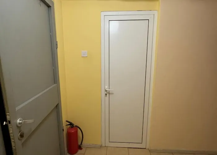 Cozy High-street Loft In Sofia's Location *